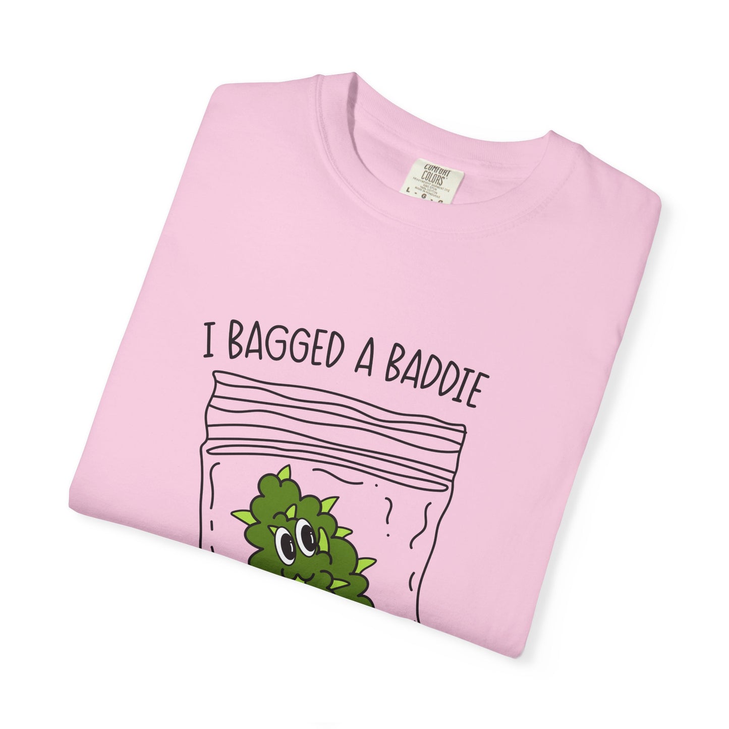 Humorous Unisex T-Shirt with 'I Bagged a Baddie' Design, Funny Gift, Casual Wear, Trendy Streetwear, Iconic Graphic Tee